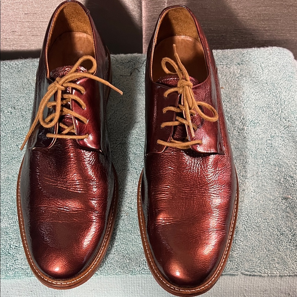 Ted Baker Patent Leather Derby shoes w/protective heel taps/ toe plates